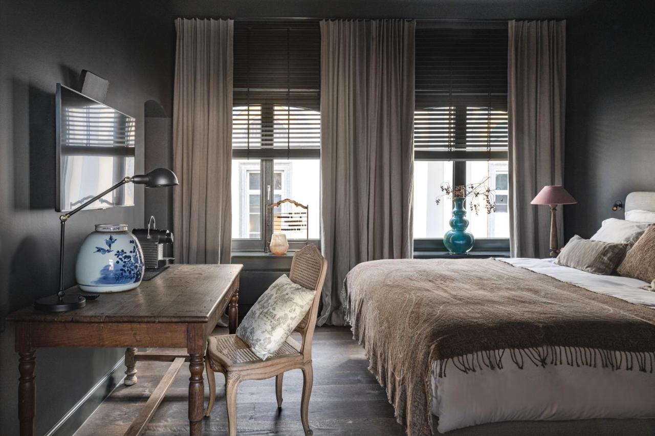 The Bank 1869 - Unique Guestrooms In The Historic Center Of Brugge Kültér fotó