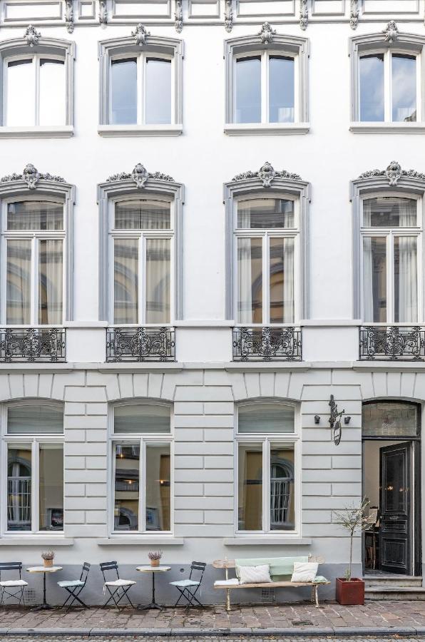 The Bank 1869 - Unique Guestrooms In The Historic Center Of Brugge Kültér fotó